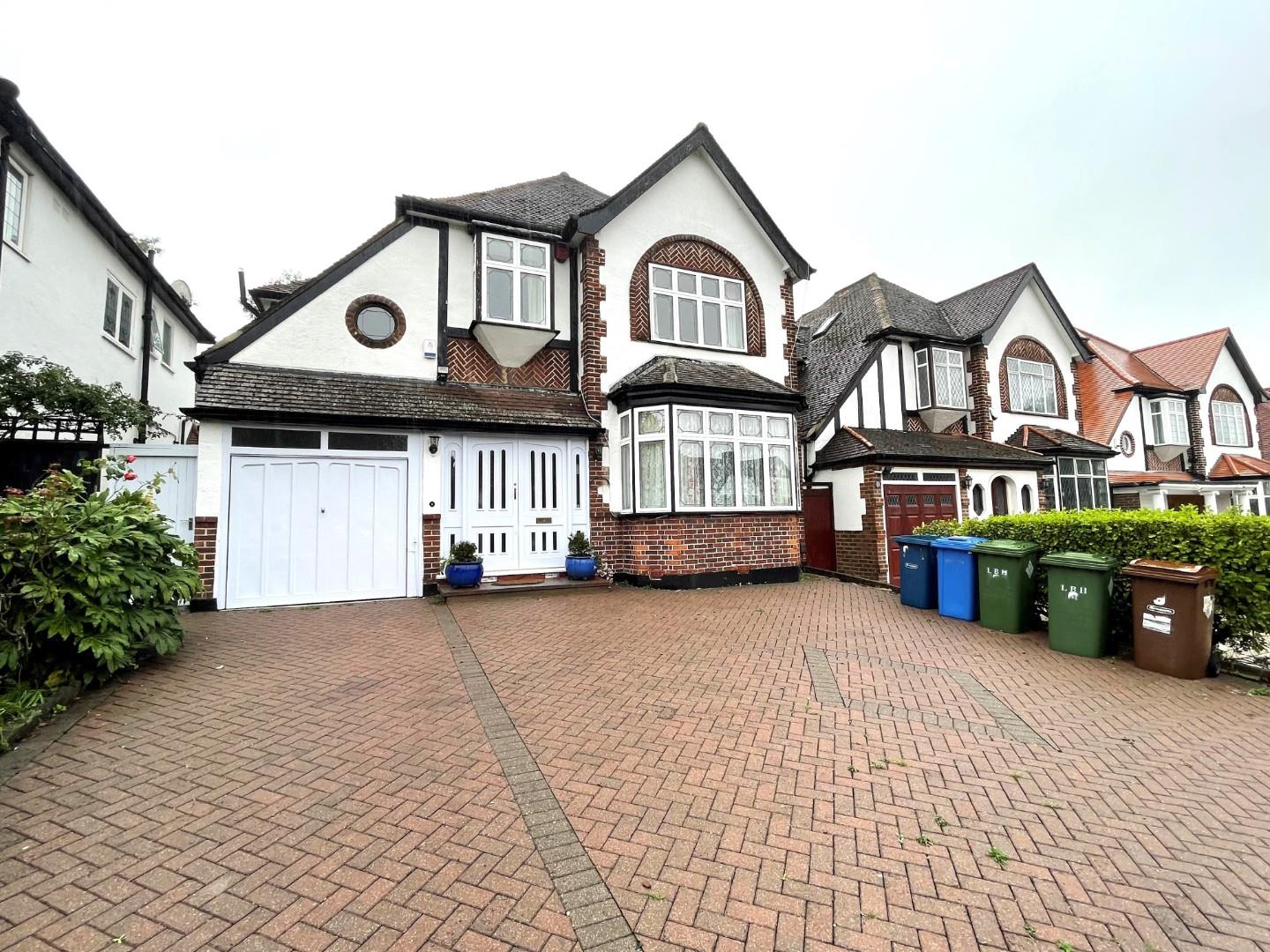 Dukes Avenue, Edgware